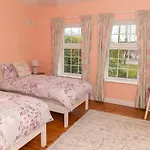 Glebeh Self Catering * Banagher